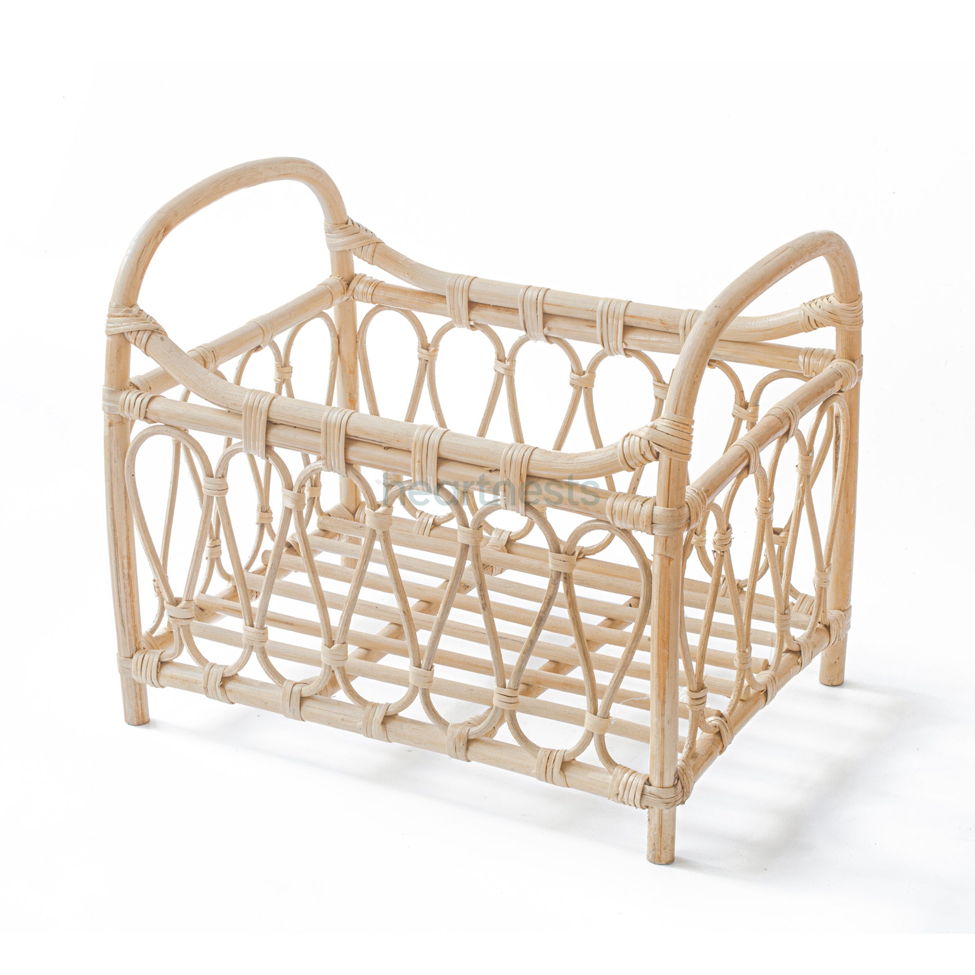 Heartnests' Neslia Newborn Prop on white background